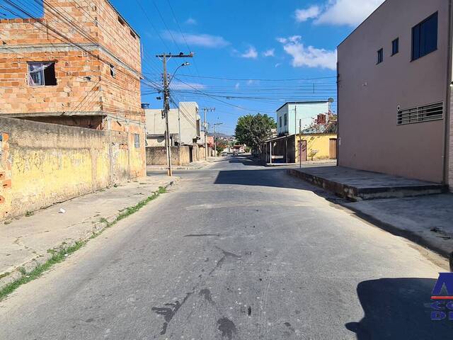 #101 - Casa para Venda em Belo Horizonte - MG - 2